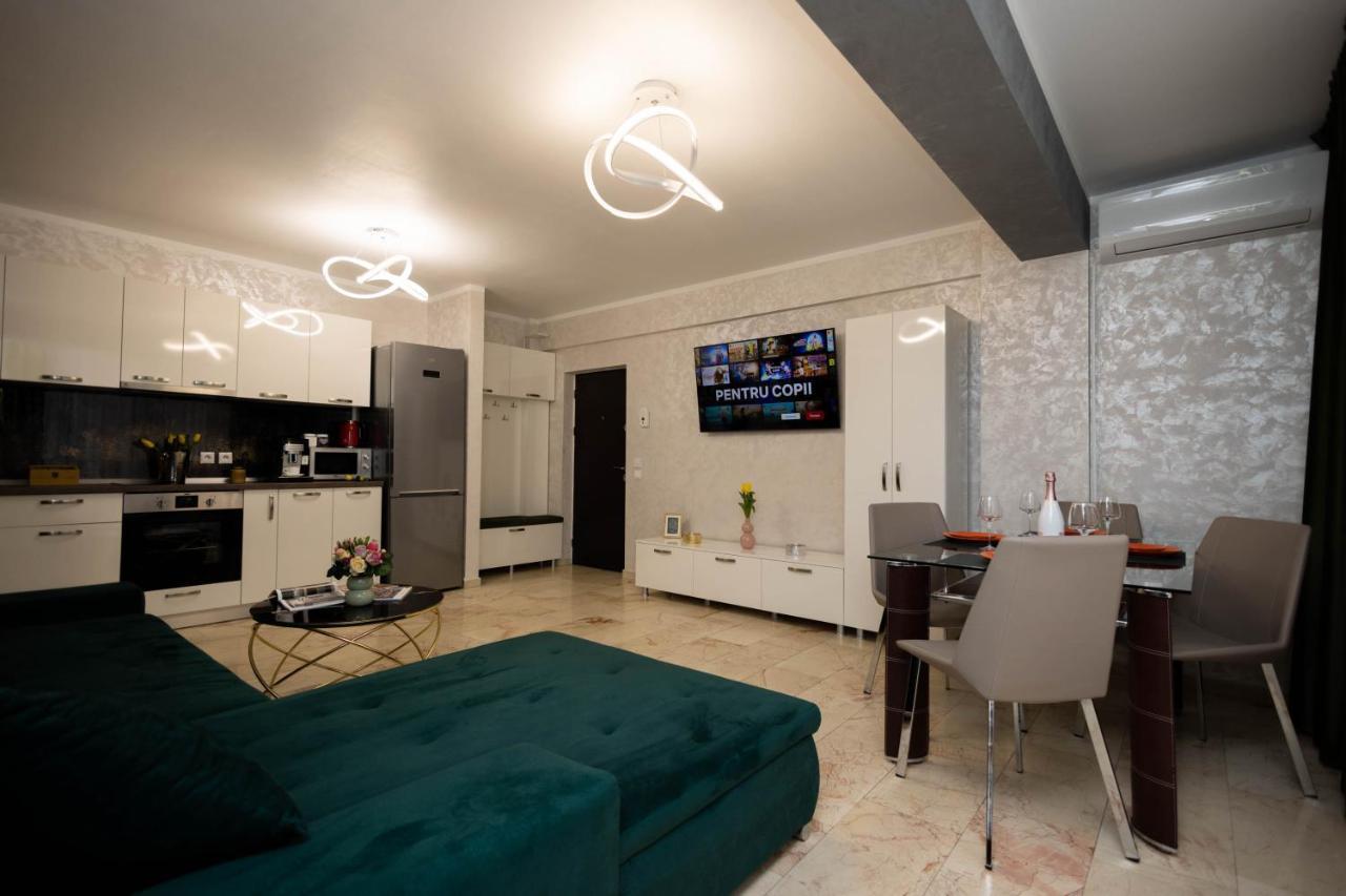 Central Apartament 3 Iasi Luaran gambar